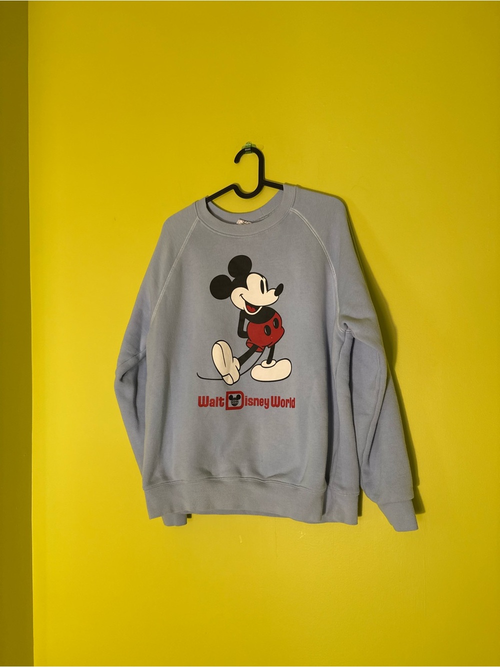 Vintage Style Walt Disney World Mickey Mouse crewneck sweatshirt